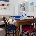 La Casa Di Anita Apartment *